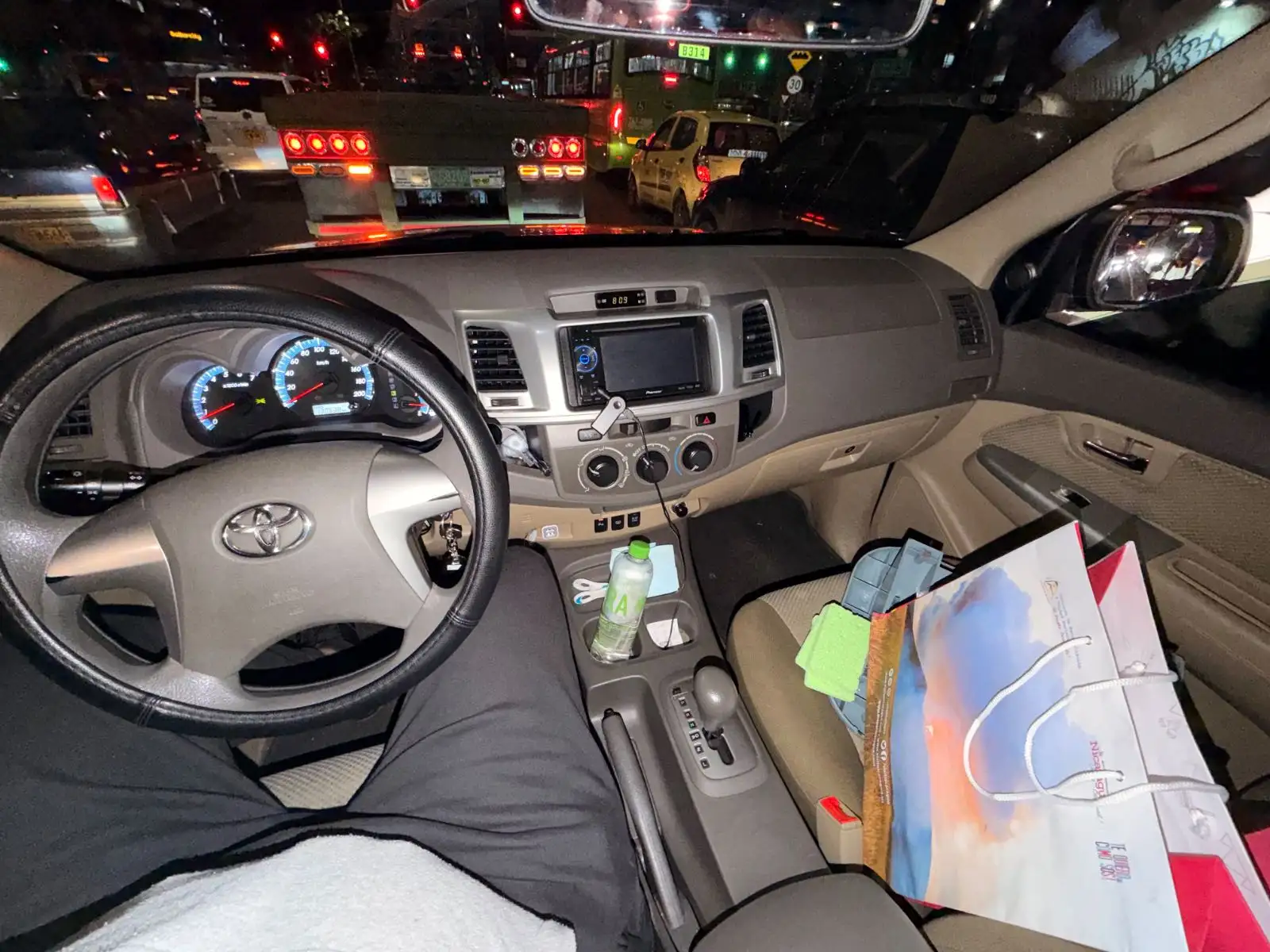 Toyota Fortuner foto 5
