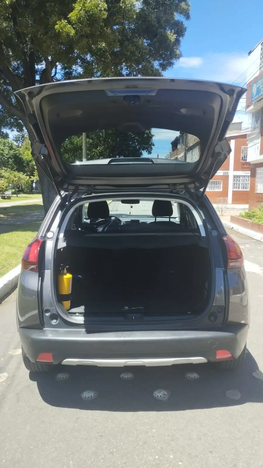 Peugeot 2008 foto 3