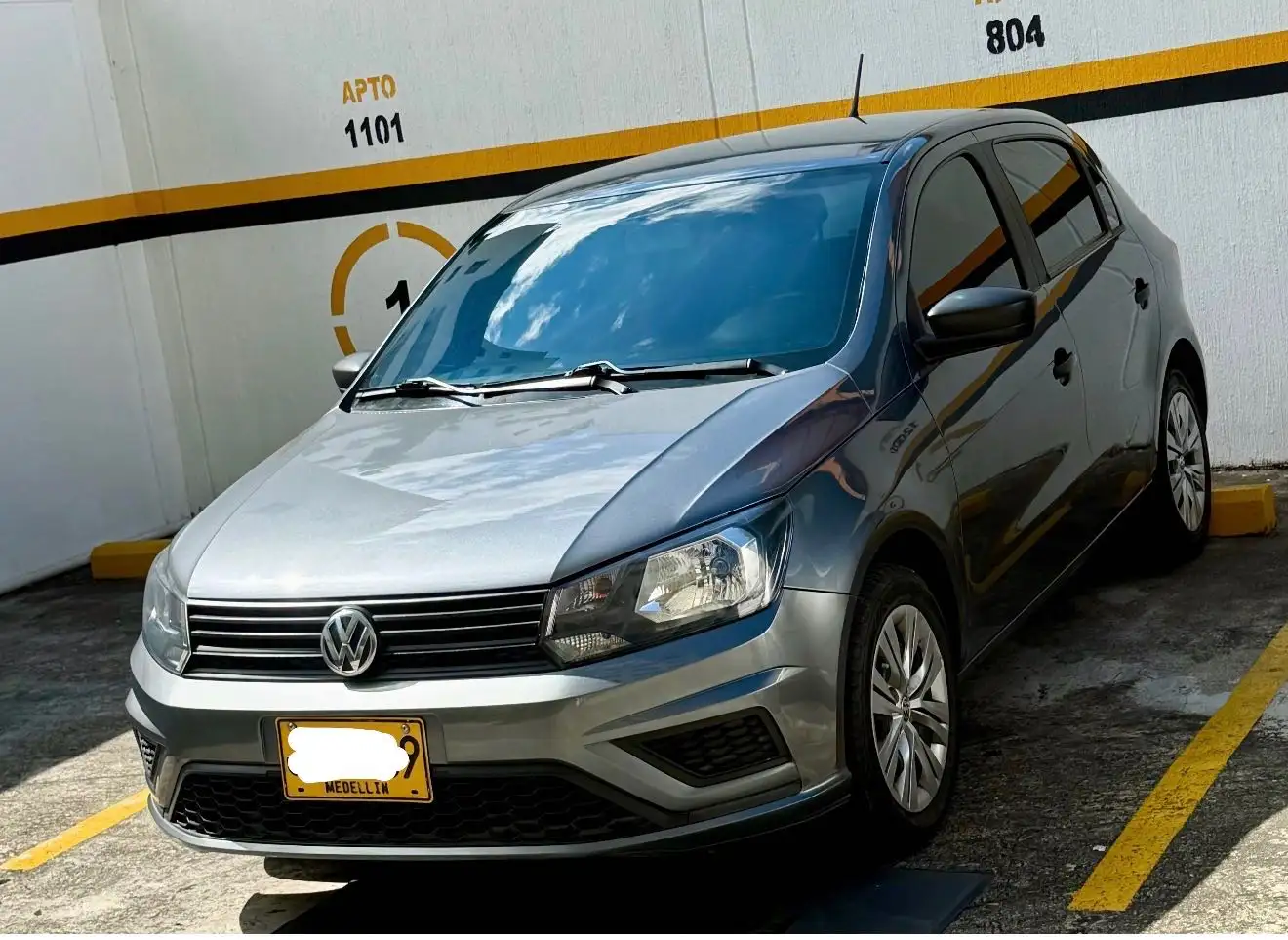 Volkswagen Gol foto 1