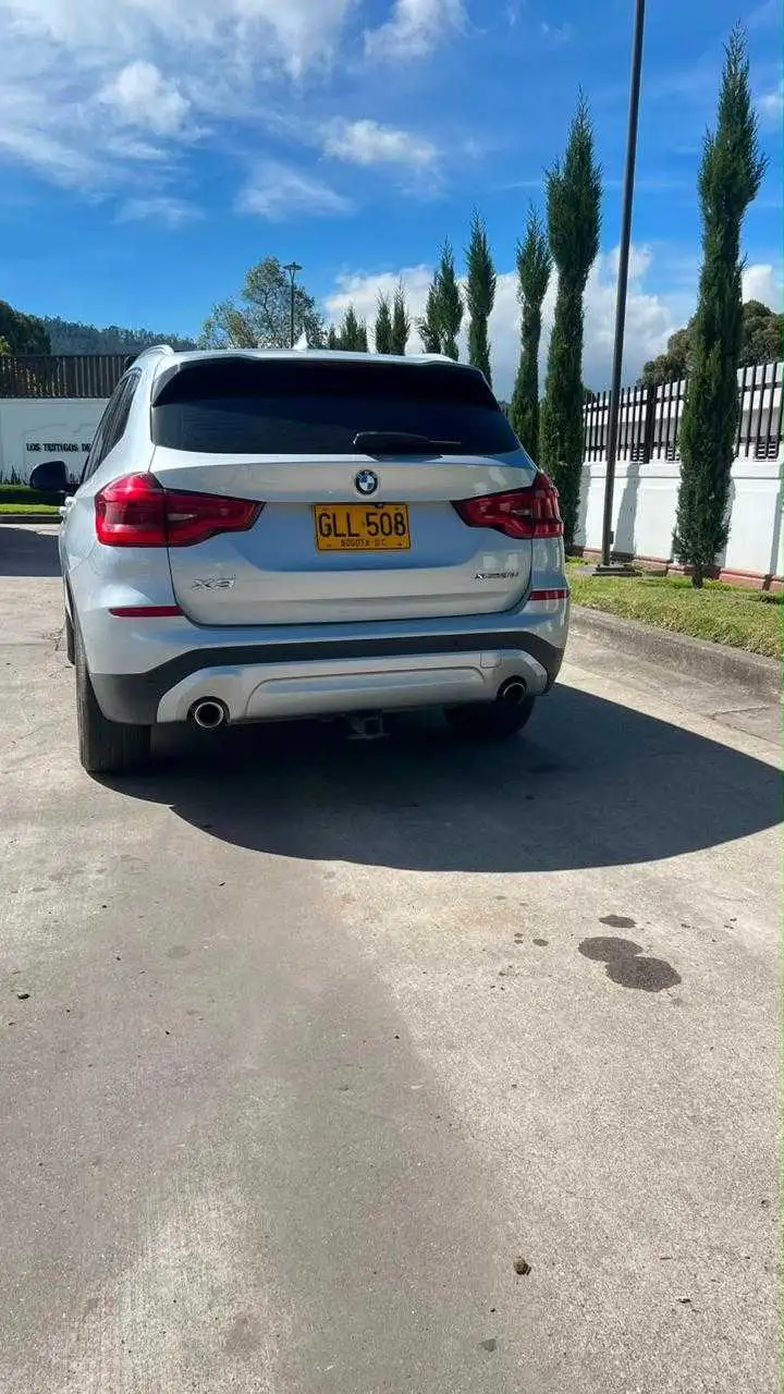 BMW X3 foto 2