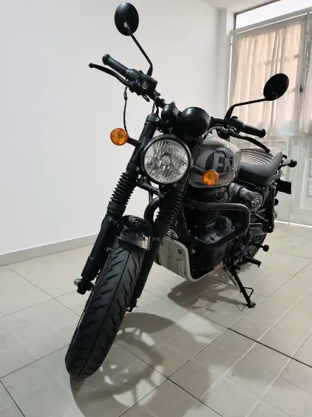 Royal Enfield HNTR 350