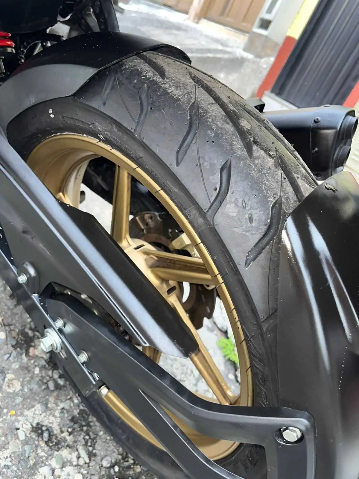 TVS Apache foto 5