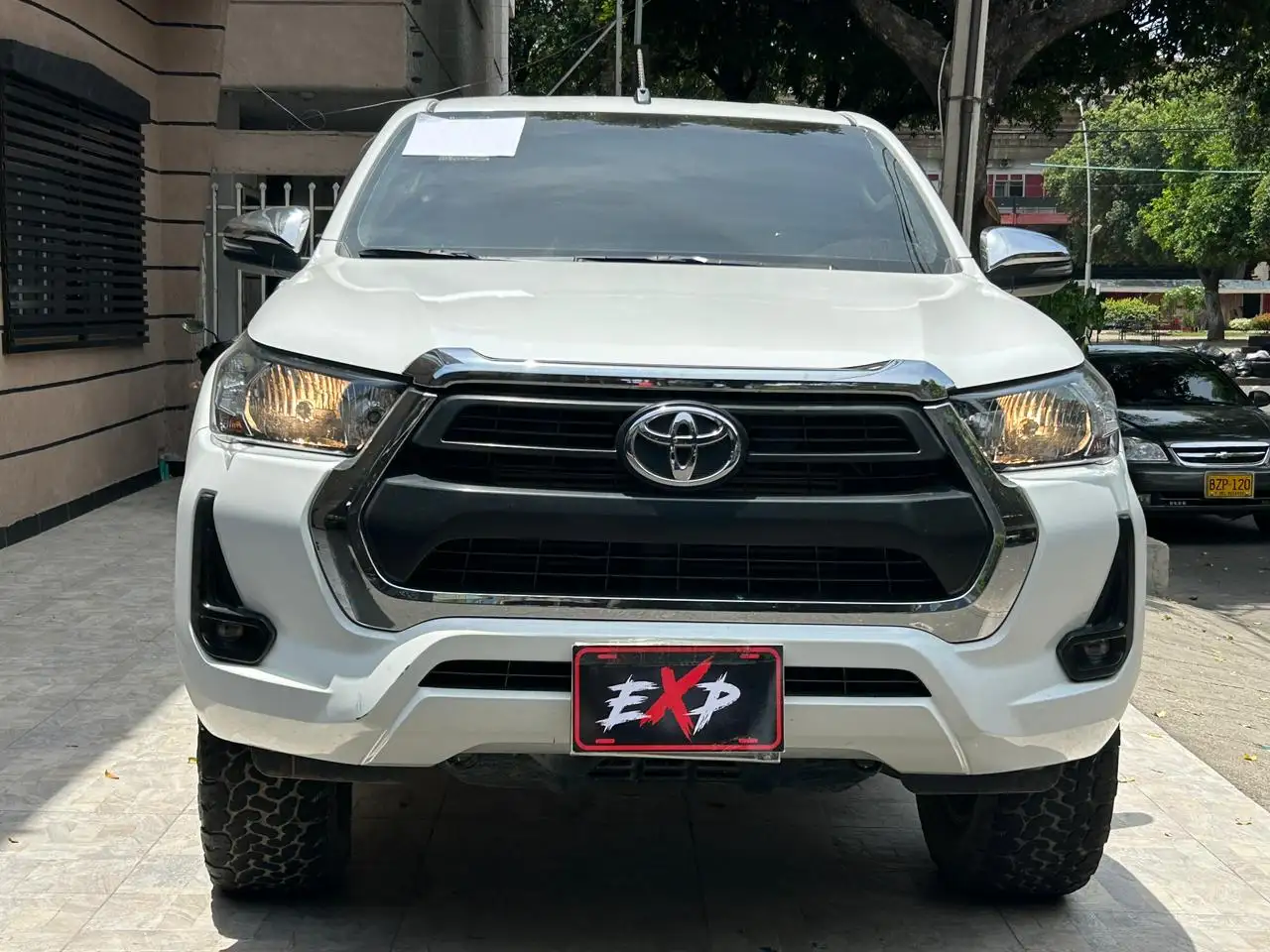 Toyota Hilux foto 2