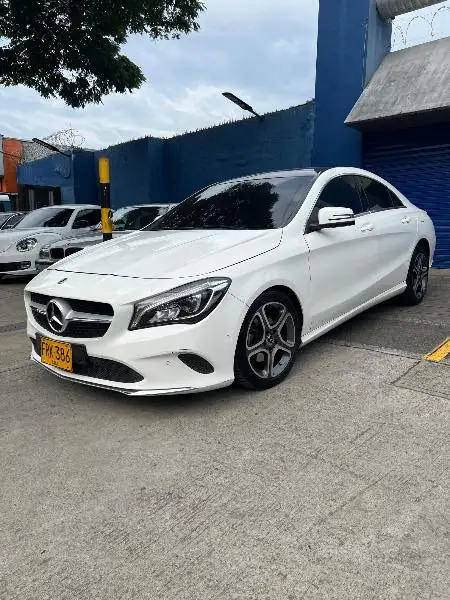 Mercedes-Benz CLA 180