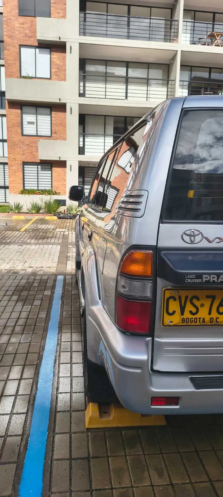 Toyota Prado foto 2