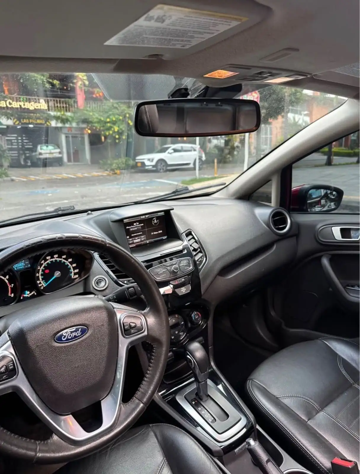 Ford Fiesta foto 3