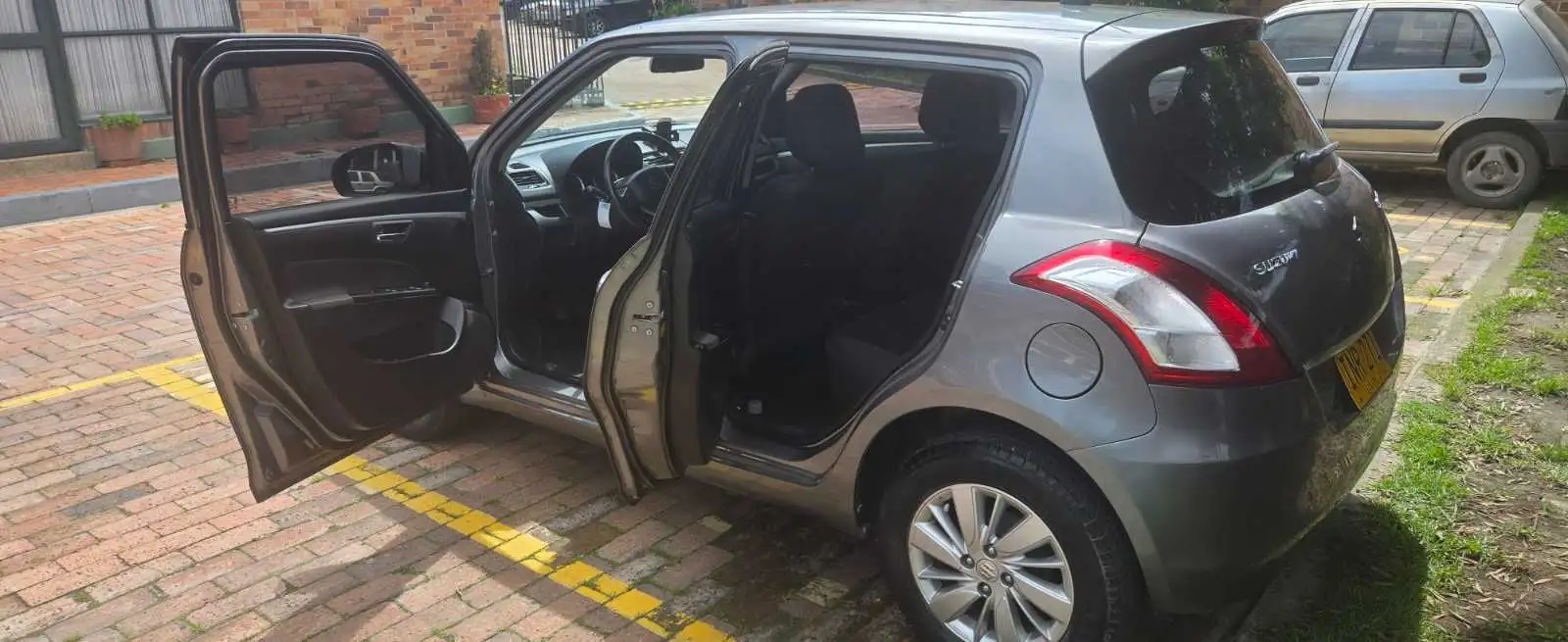 Suzuki Swift foto 3
