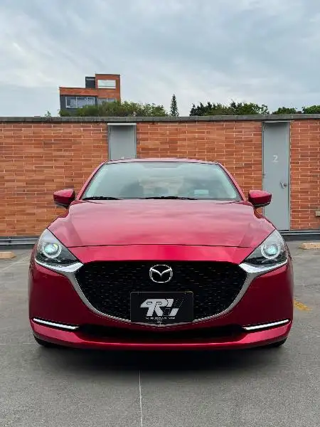 Mazda 2 Sedan 
